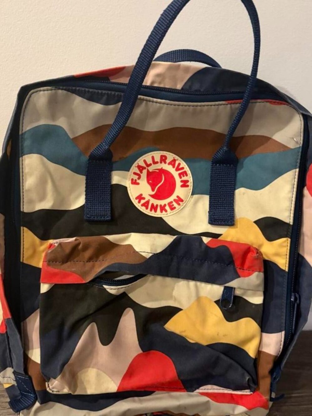 Authenthic Fjällräven Kanken multi-colored camouflage Art Special dark straps - Picture 2 of 4
